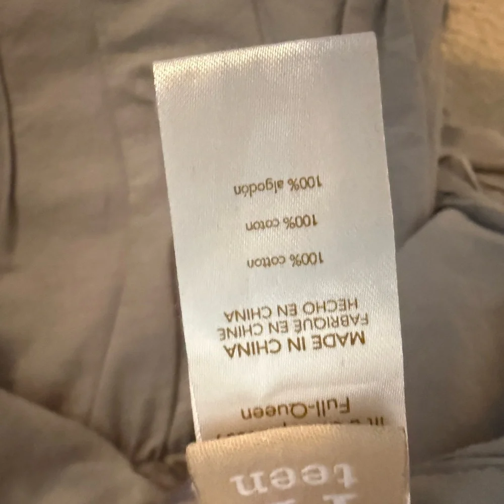 Pottery Barn Teen Elegant Rouched Gray Duvet & Shams